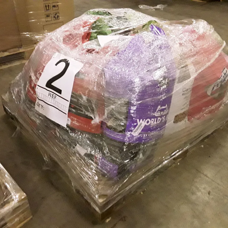 PALLET OF ASSORTED PET LITTER