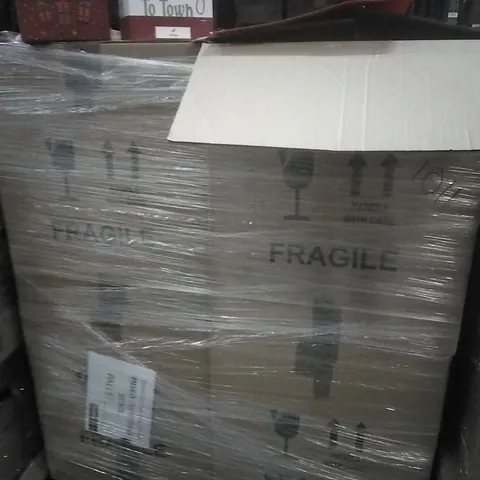 PALLET OF MIXED CHRISTMAS STOCK