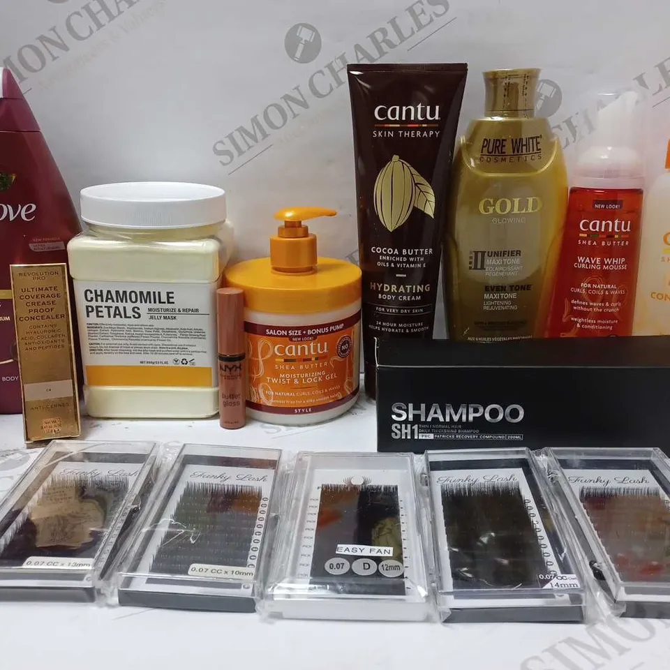 LOT OF APPROX 10 ASSORTED BEAUTY PRODUCTS TO INCLUDE AUSSIE CURL CONDITIONER, REVOLUTION CONCEALER, CANTU BODY CREAM, ETC 