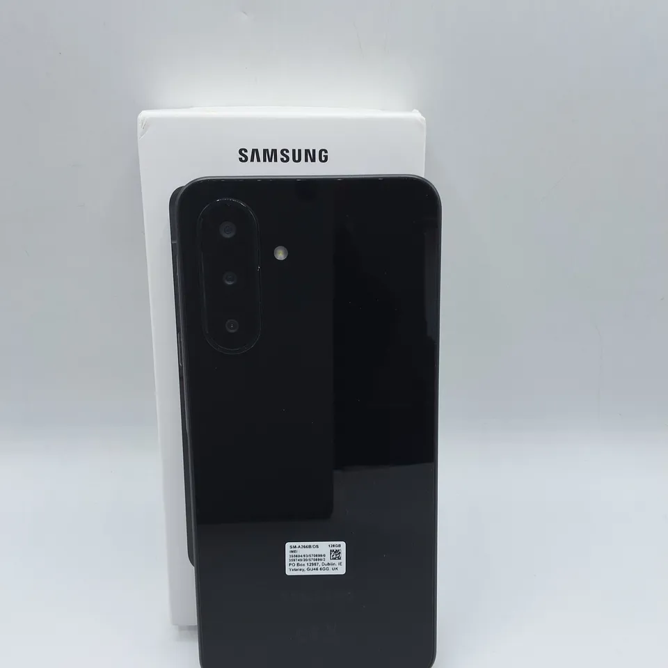 BOXED SAMSUNG GALAXY A26 5G 6/128GB IN BLACK - SM-A266B
