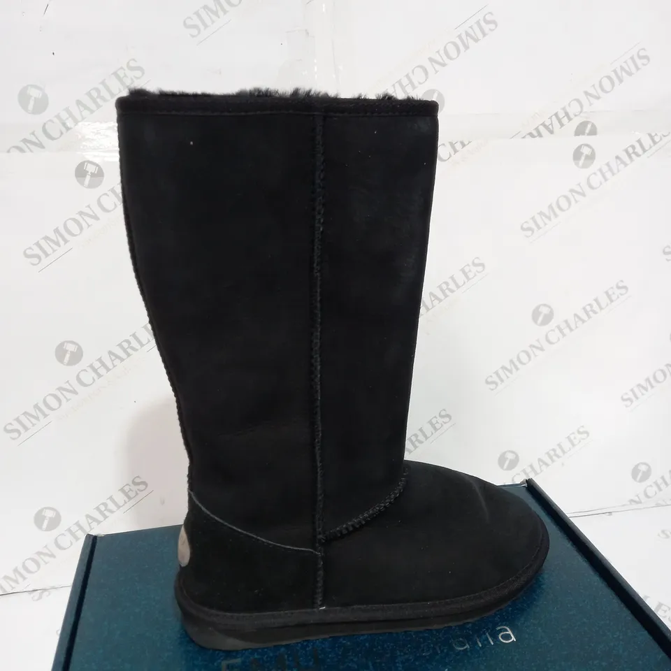 EMU AUSTRALIA "STINGER HI" WATER RESISTANT BOOTS - UK SIZE 6, BLACK 