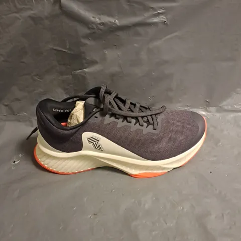 PAIR OF RAD RUNNING TAINERS IN MULTI SIZE UK 7