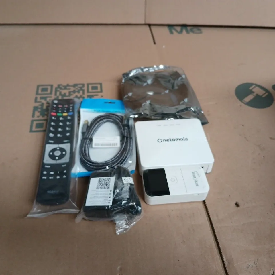 APPROXIMATELY 15 ASSORTED HOUSEHOLD PRODUCTS TO INCLUDE REMOTE CONTROLS , HIGH QUALITY CABLES AND LOGITECH MOUSE