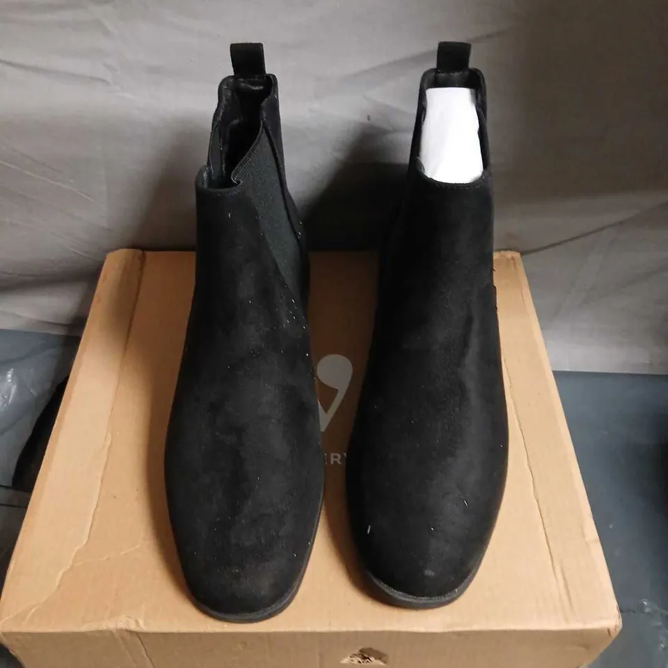 BY VERY WOMEN'S BLACK SUEDE CHELSEA BOOTS – ANKLE BOOTS, BOXED SIZE 4
