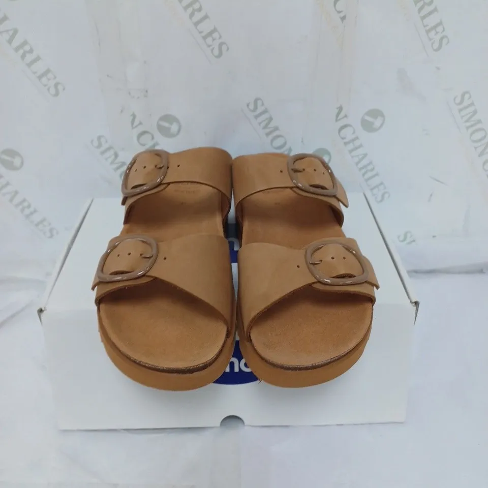 BOXED SCHOLL SOFTSTEP LADIES SANDALS BUCKLE FASTENING SIZE 7 TAN