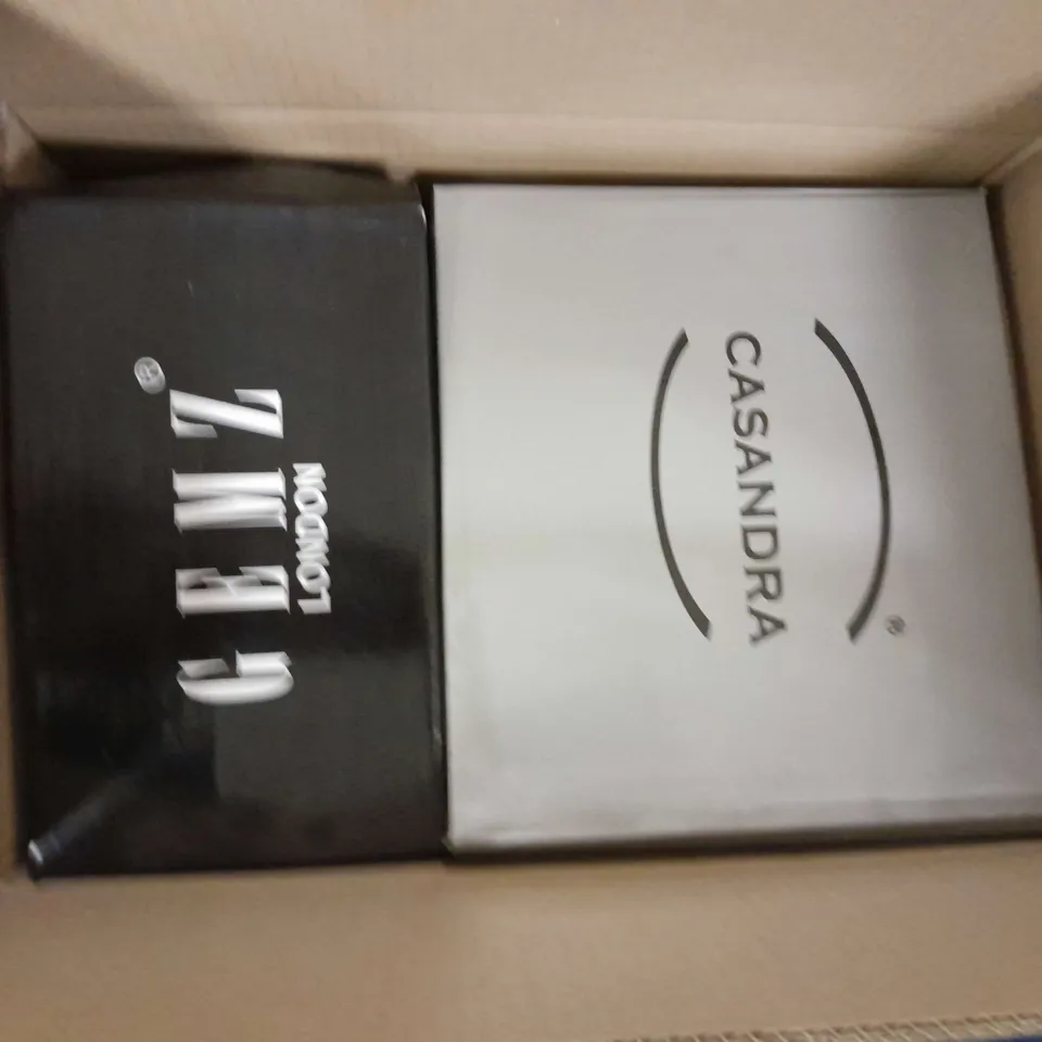 APPROXIMATELY 6 ASSORTED BOXED PAIRS OF SHOES IN VARIOUS SIZES TO INCLUDE CASANDRA, GEMZ, ETC