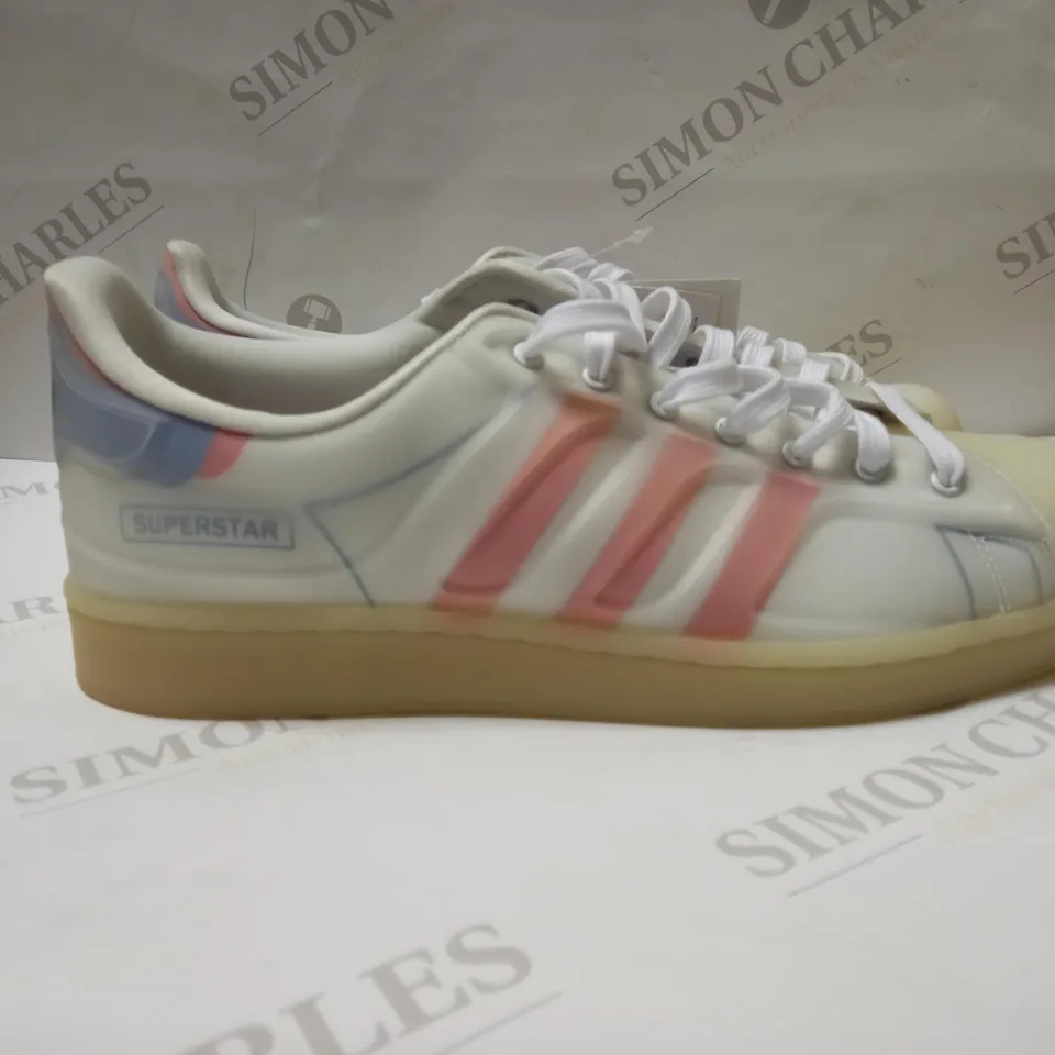 ADIDAS ORIGINALS SUPERSTAR FUTURESHE SHOES SIZE 11 AND HALF 