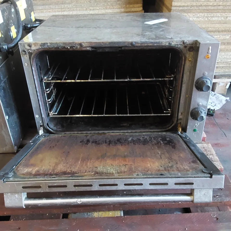 BURCO COMMERCIAL COUNTER TOP CONVECTION OVEN