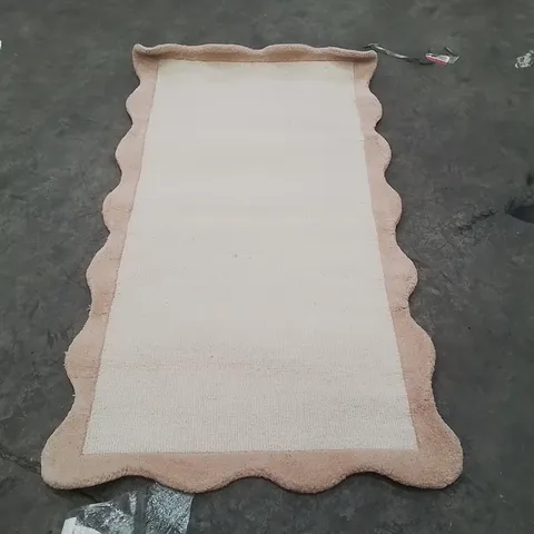 QUALITY DESIGNER AREA RUG - APPROXIMATELY 150X80CM