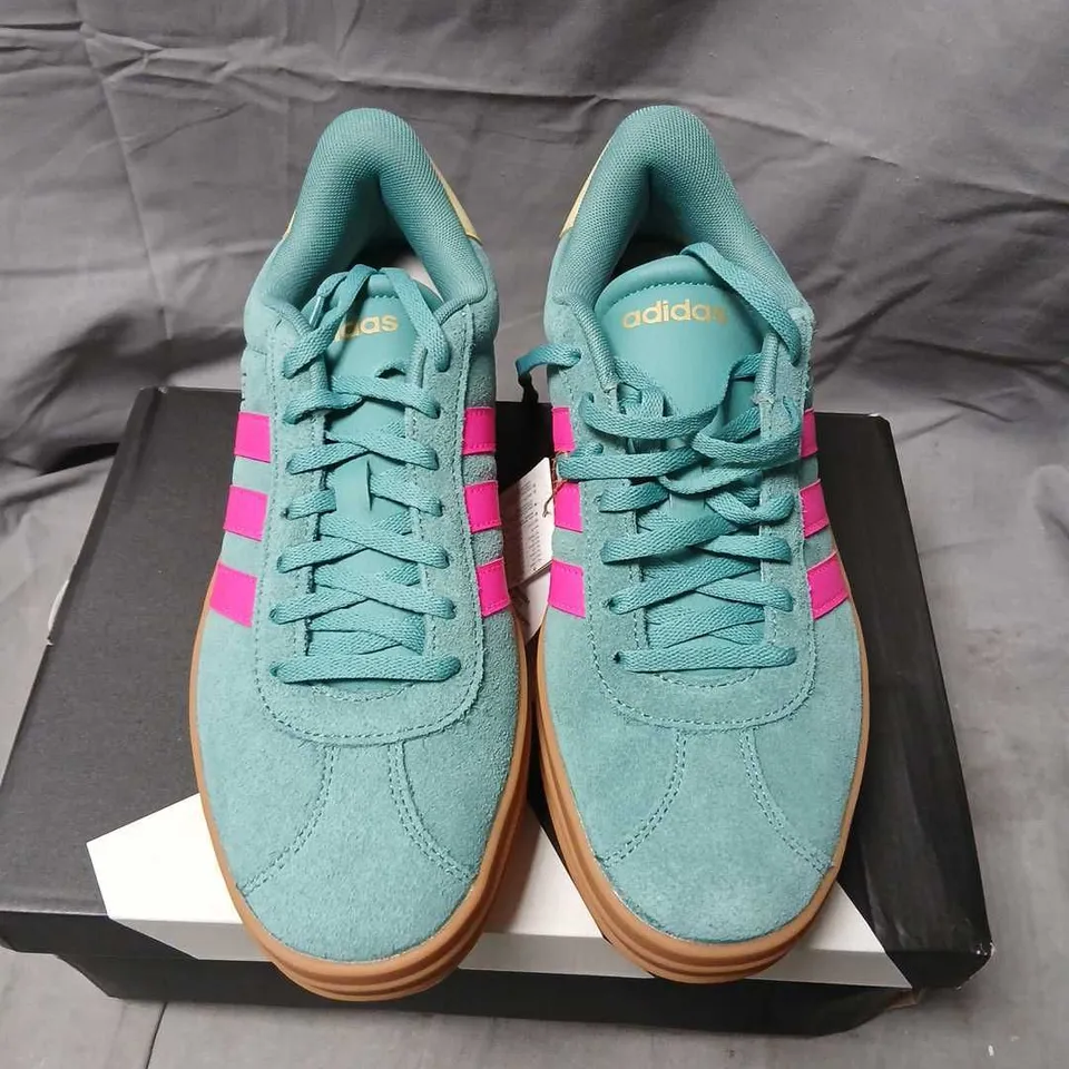 ADIDAS VL COURT BOLD TRAINERS – TEAL SUEDE, PINK STRIPES, UK 7 (US 8.5)