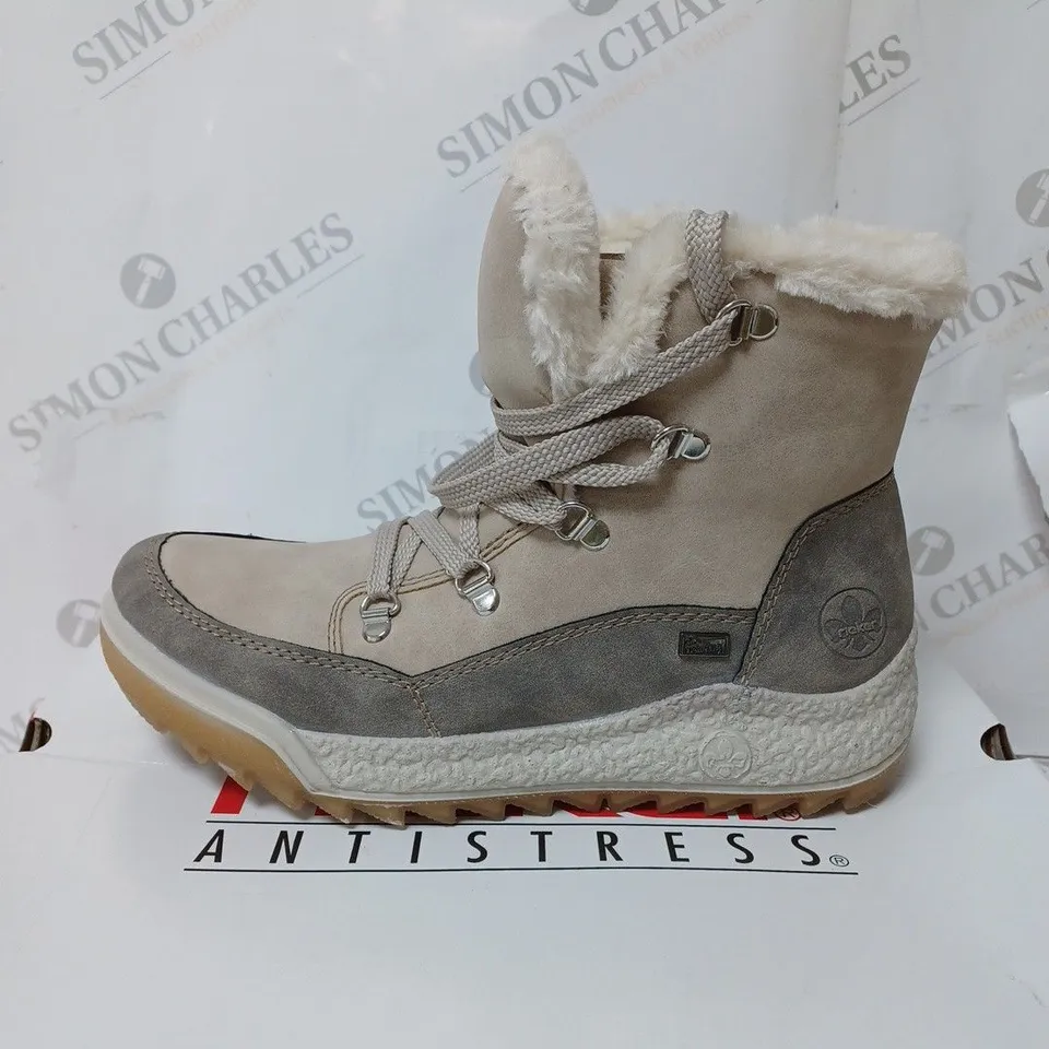 BOXED RIEKER ANTISTRESS WARM HIKING BOOTS, CREAM - SIZE 6