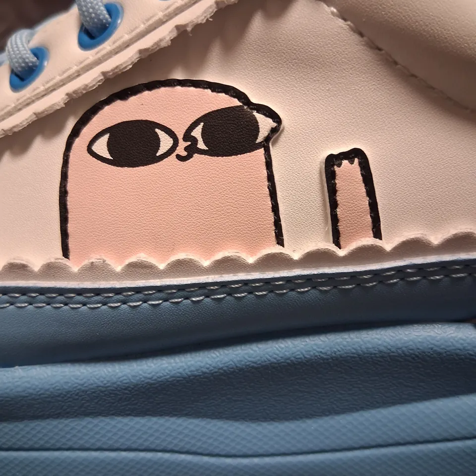 BRAND NEW BOXED KETNIPZ X KOI BEAN SAYS HI CHUNKY TRAINERS BLUE SIZE 5
