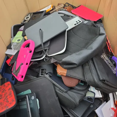 PALLET OF ASSORTED TABLET AND PHONE CASES 