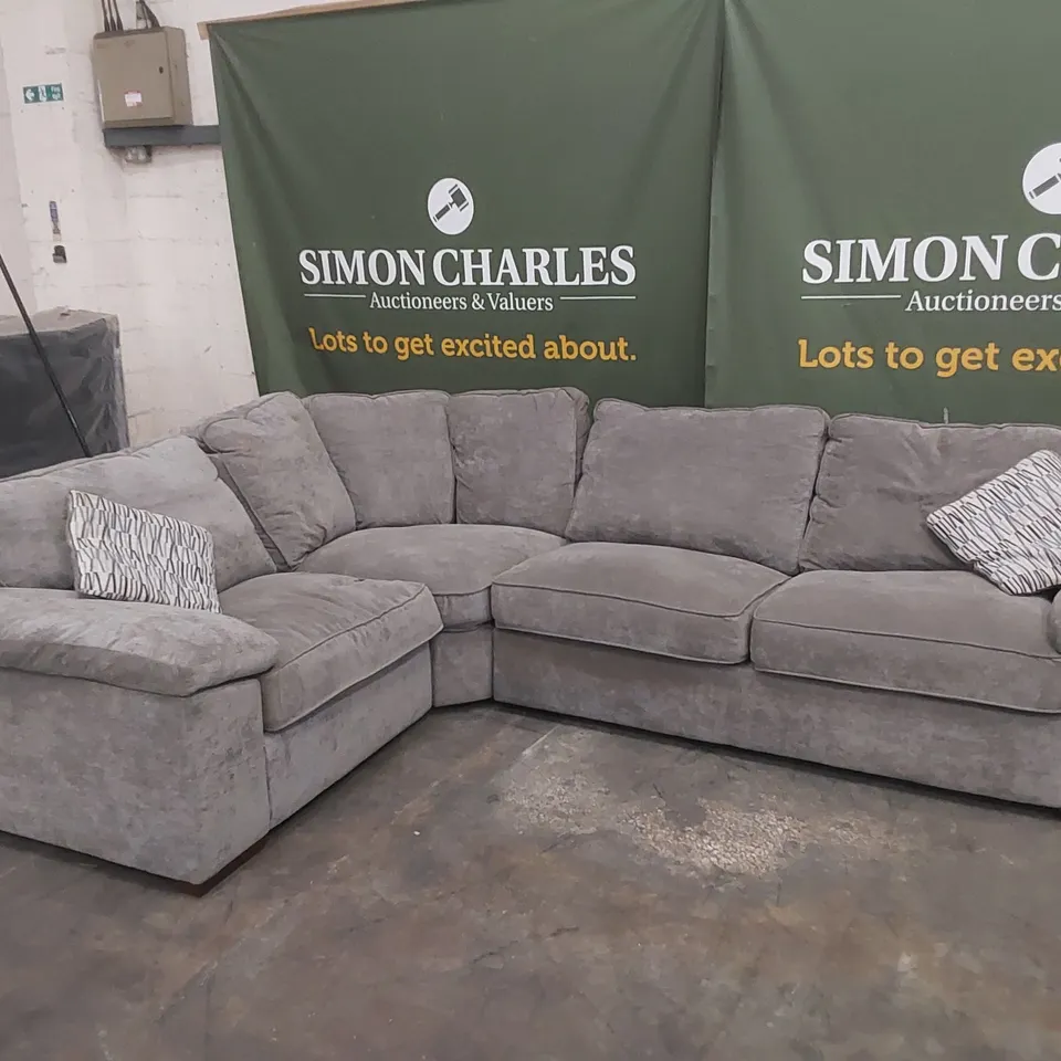 BONITA FABRIC CORNER CHAISE RRP £1999