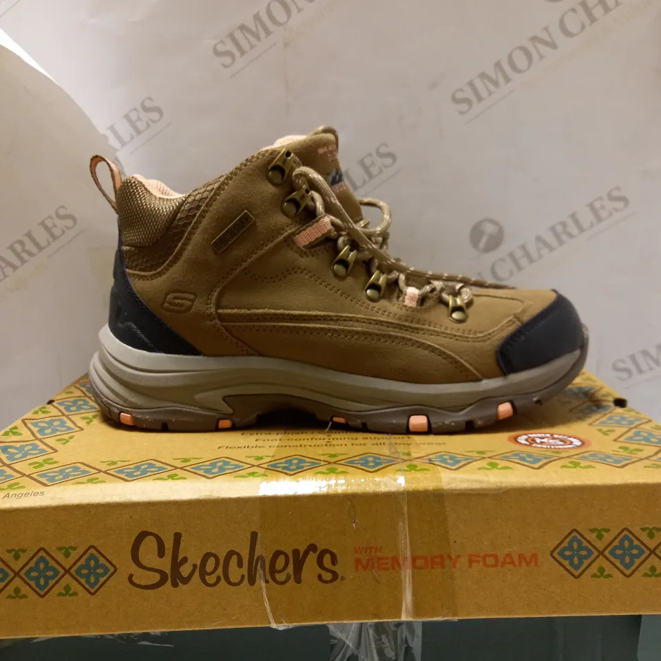 SKECHERS ALPH TAN WATERPROOF BOOTS - SIZE 5