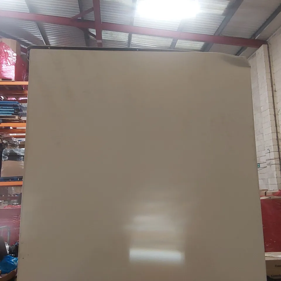 LARGE METAL STORAGE CABINET - WHITE