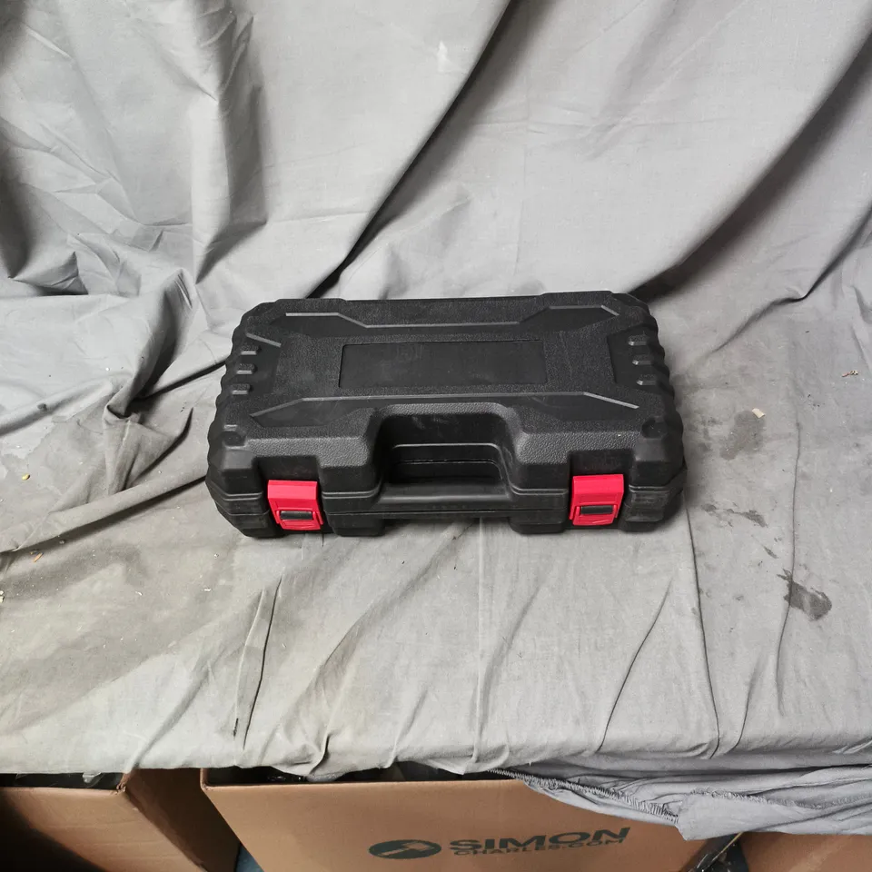 CORDLESS LITHIUM ELECTRIC CHAINSAW KIT – CASE WITH 21V BATTERY