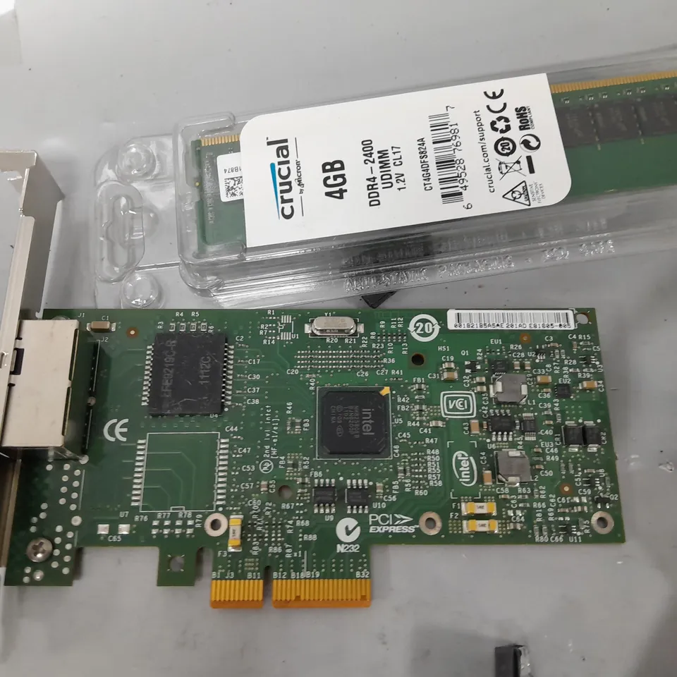 LOT OF ASSORTED COMPUTER PARTS TO INCLUDE CRUCIAL 4GB DDR4 RAM, INTEL PENTIUM G4400 3.3 GHZ PROCESSOR AND CABLES