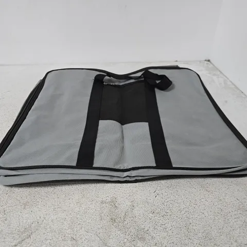 APPROXIMATELY 5 X GARMENT TRAVEL BAG 