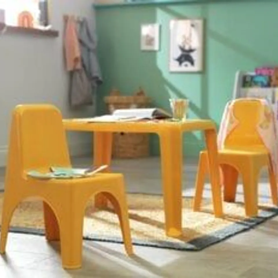 BOXED ELEMENTS KIDS GRIFFIN PLAY TABLE AND STOOL SET - YELLOW (1 BOX)