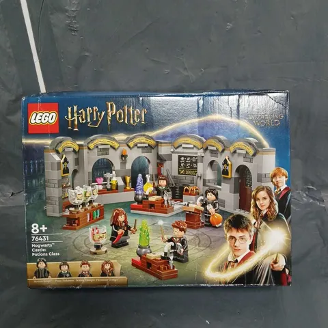 LEGO HARRY POTTER HOGWARTS POTION CLASS 