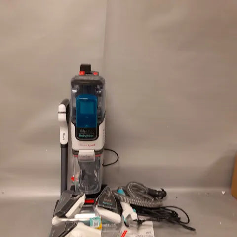 SHARK CARPET XPERT DEEP CARPET CLEANER & BUILT IN STAIN STRIKER EX200UK
