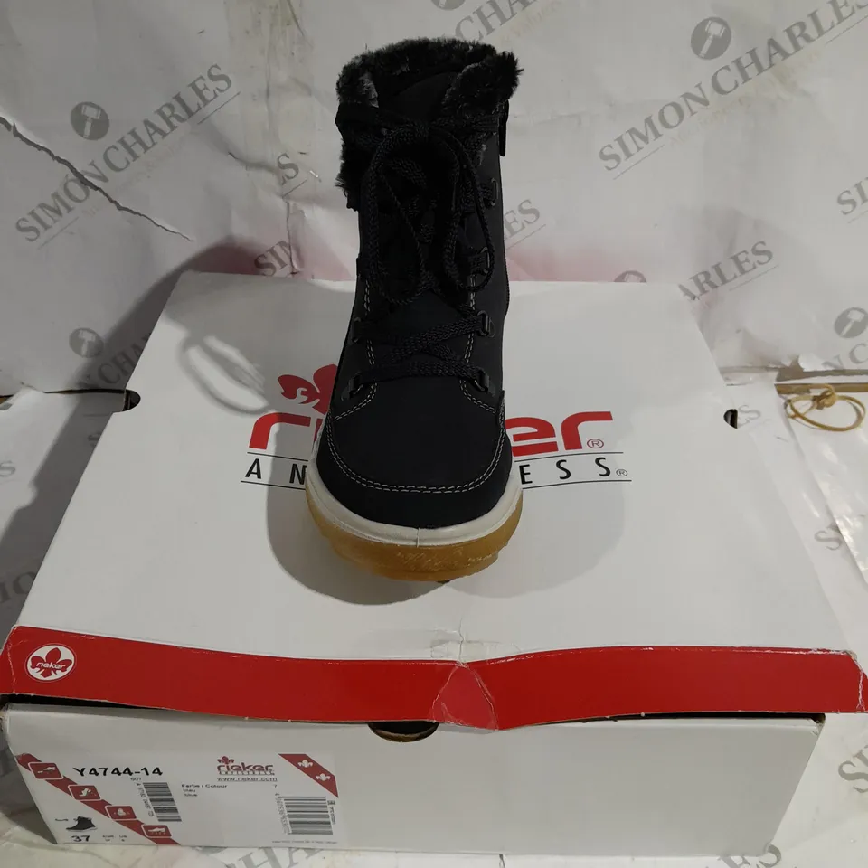 BOXED PAIR OF RIEKER WATER RESISTANT WARM HIKING BOOTS, NAVY -  SIZE 4