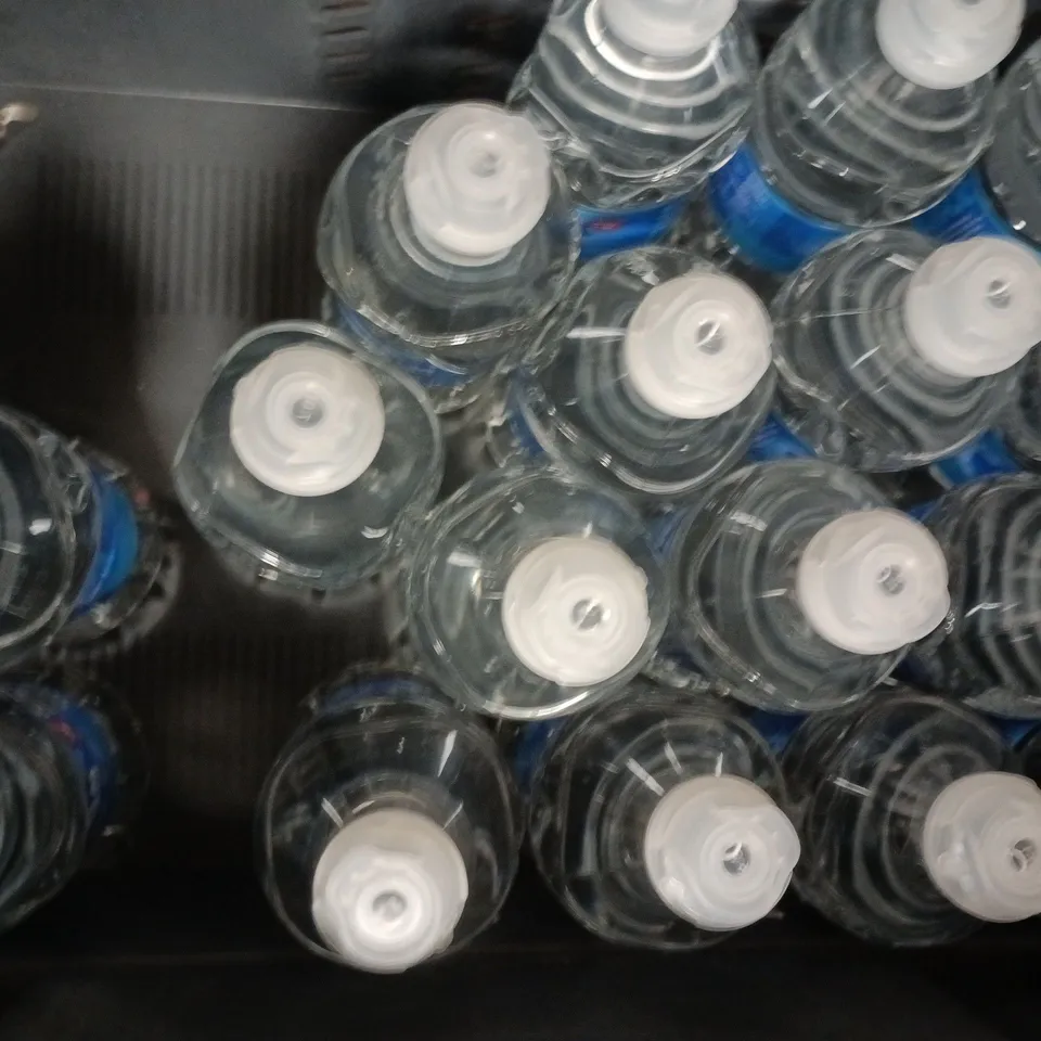 APPROXIMATELY 10 ASSORTED FOOD AND DRINK ITEMS TO INCLUDE COCA-COLA, ELM SPRING, ETC