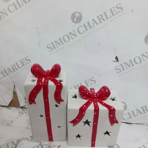 FESTIVE 2 CERAMIC PRESENTS