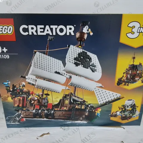 BOXED LEGO CREATOR SET - PIRATE SHIP 31109