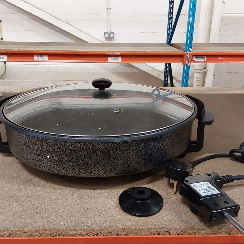 BOXED QUEST 40CM CERAMIC NON STICK ELECTRIC SKILLET WITH GLASS LID (1 BOX)