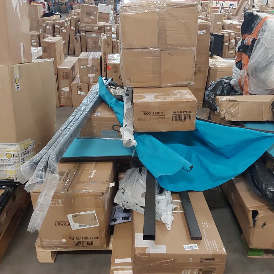 PALLET OF ASSORTED FURNITURE PARTS AND CONSUMER GOODS 