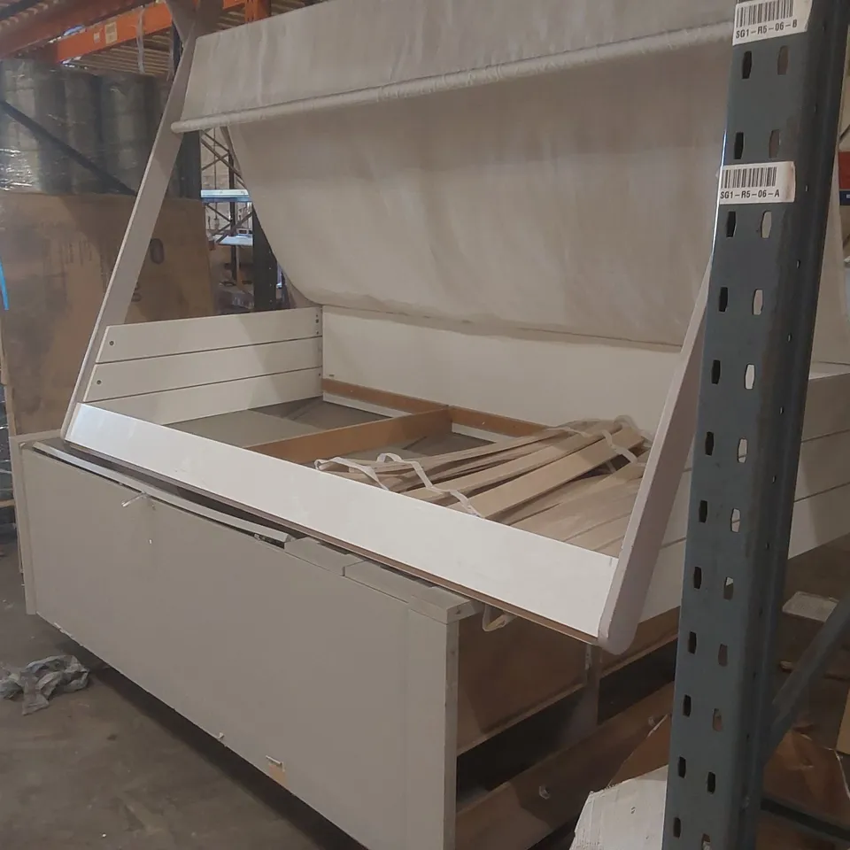 PALLET CONTAINING ASSORTED FURNITURE PARTS