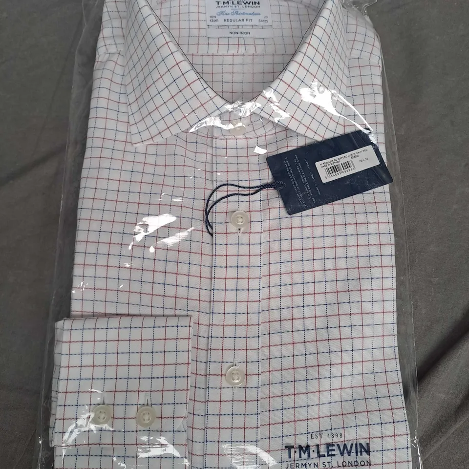 BAGGED T.M.LEWIN REGULAR SHORT SLEEVE OXFORD CHECK SHIRT IN NAVY/RED - 16.5/33
