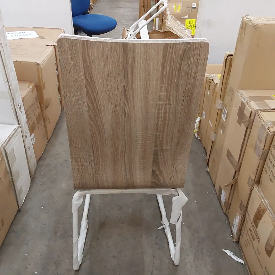 BOXED SET OF 2 DINING CHAIRS IN WHITE WITH CHROME LEGS (1 BOX)