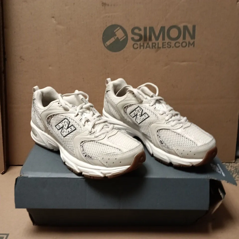 NEW BALANCE MR530AAM BEIGE MESH TRAINERS – UK 7 (US 7.5, EU 40.5)