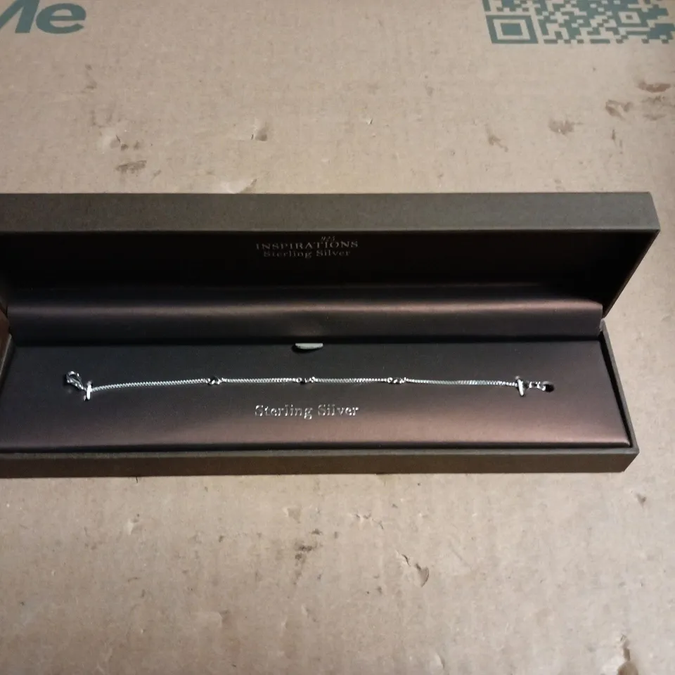 Inspirations Sterling Silver Bracelet with Heart Station Links (925)