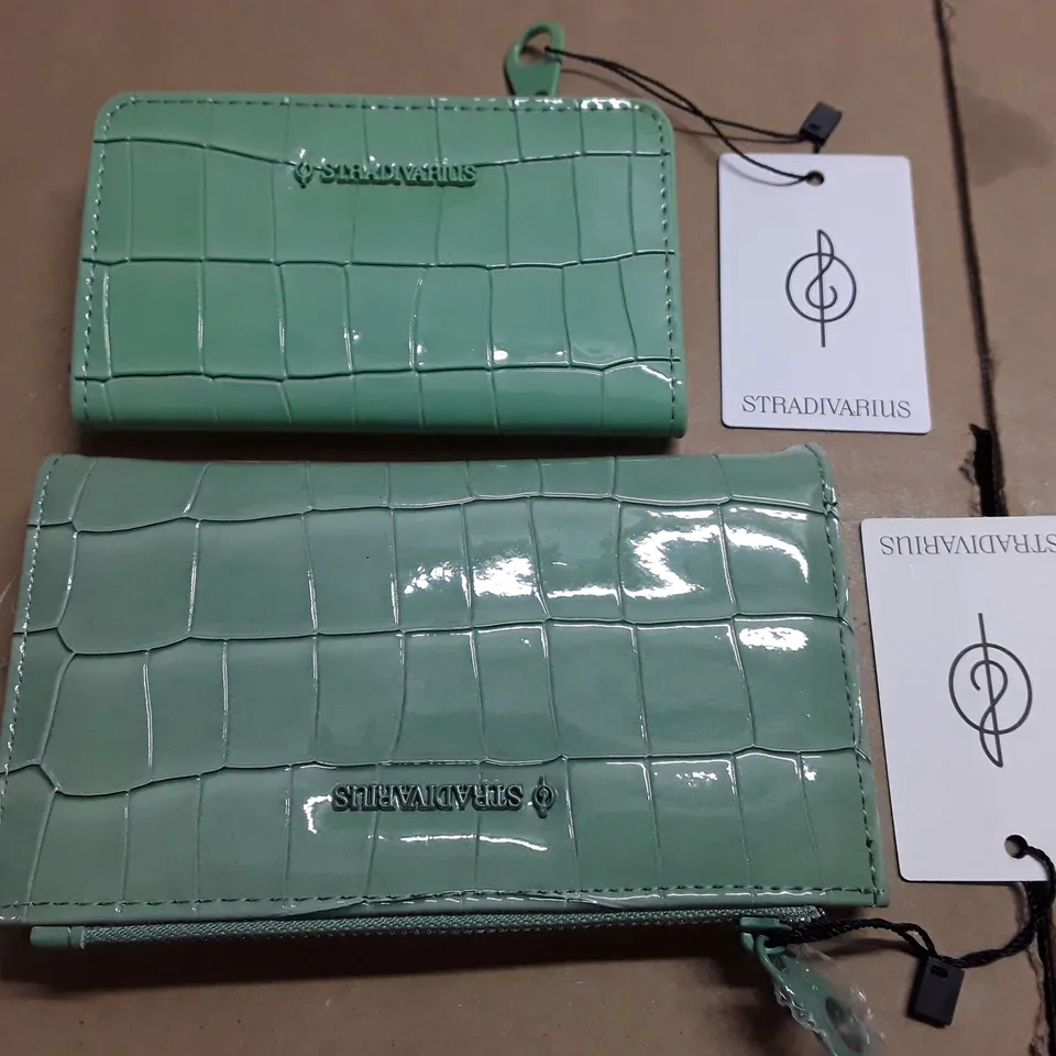 LOT OF 2 STRADIVARIUS PURSES