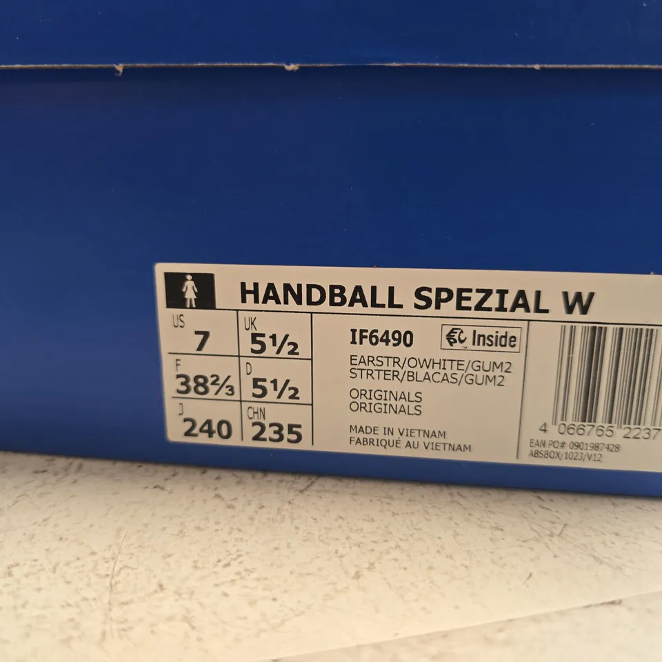 BOXED PAIR OF ADIDAS HANDBALL SPEZIAL W BROWN SUEDE TRAINERS – UK 5.5 