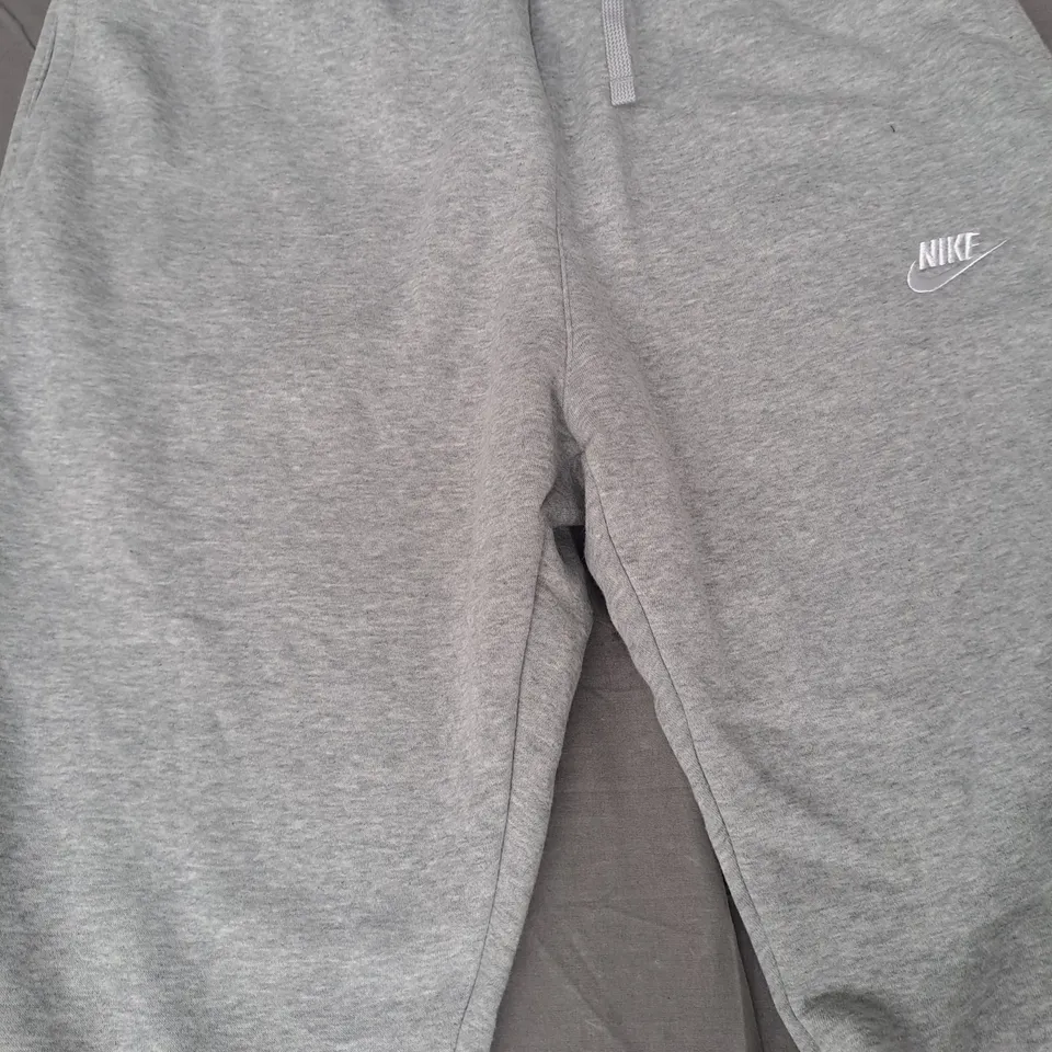 NIKE JOGGERS IN GREY SIZE LARGE