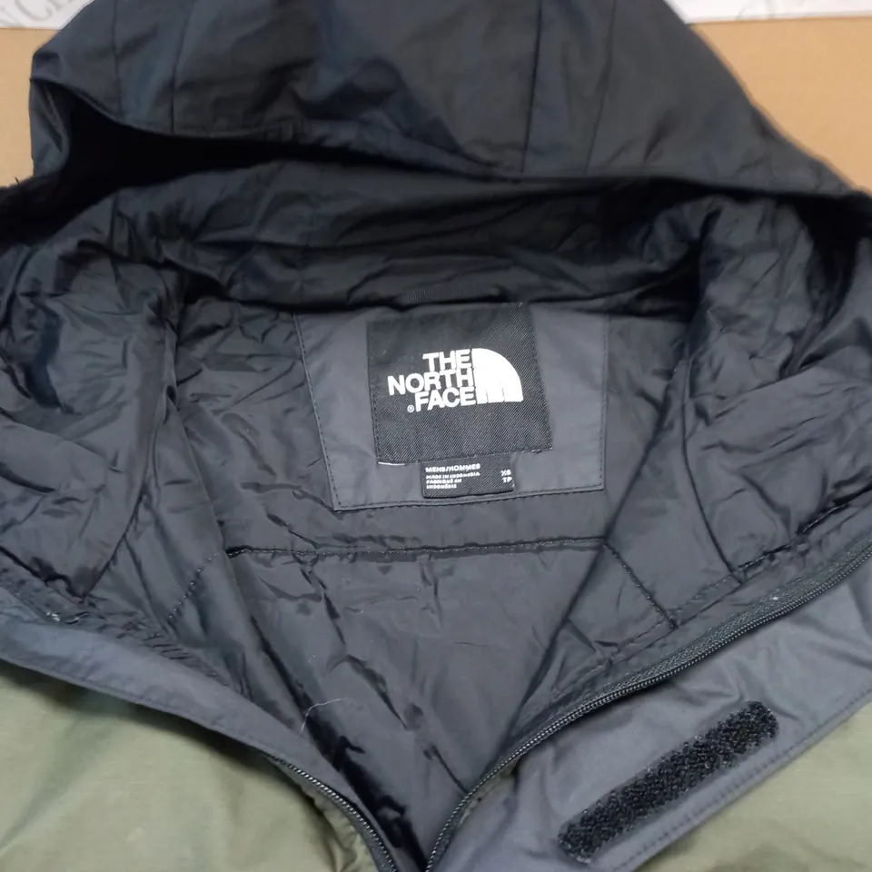 NORTH FACE GREEN/BLACK HALF ZIP COAT - XS