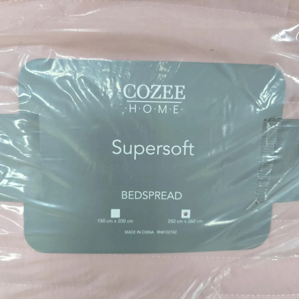 COZEE HOME SUPERSOFT BEDSPREAD – PINK/ 250X260 CM)