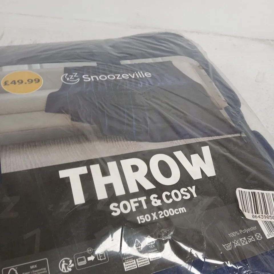 SNOOZEVILLE THROW – SOFT & COZY, 150 X 200 CM