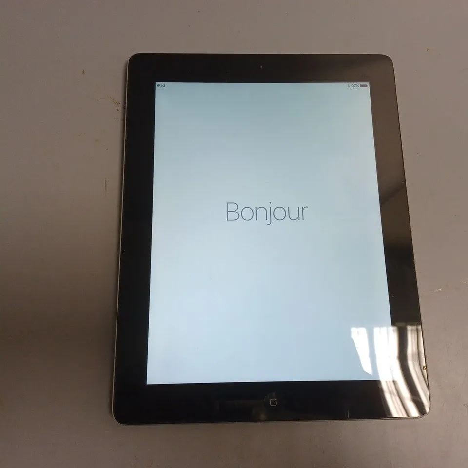 APPLE IPAD A1458 (4TH GEN) TABLET 