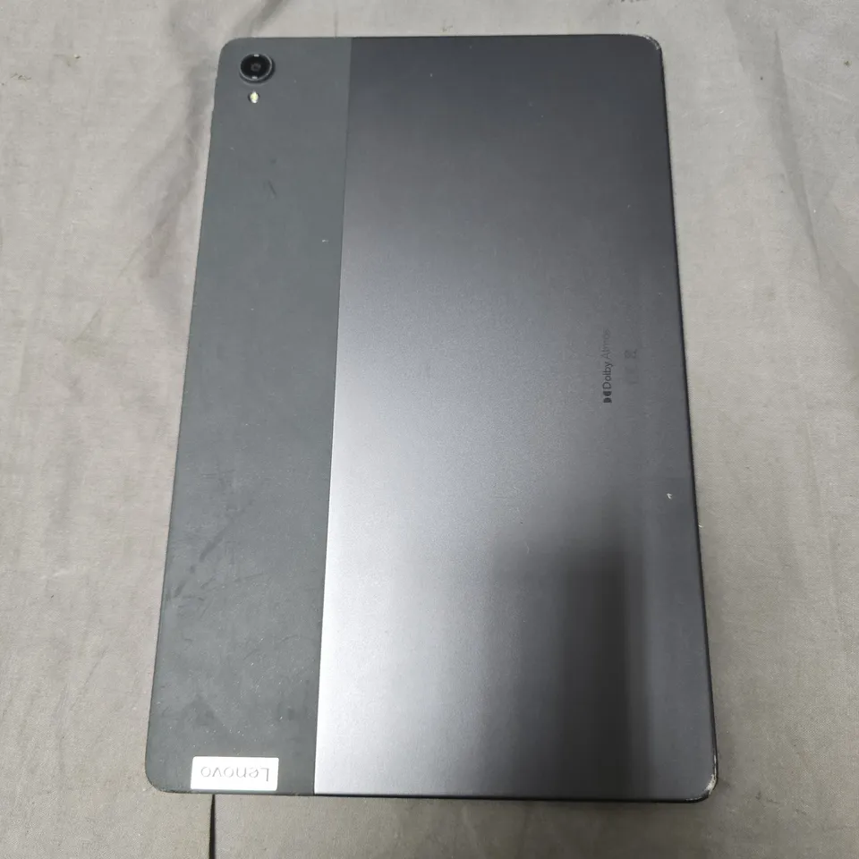 LENOVO TABLET – METALLIC GREY, CRACKED SCREEN