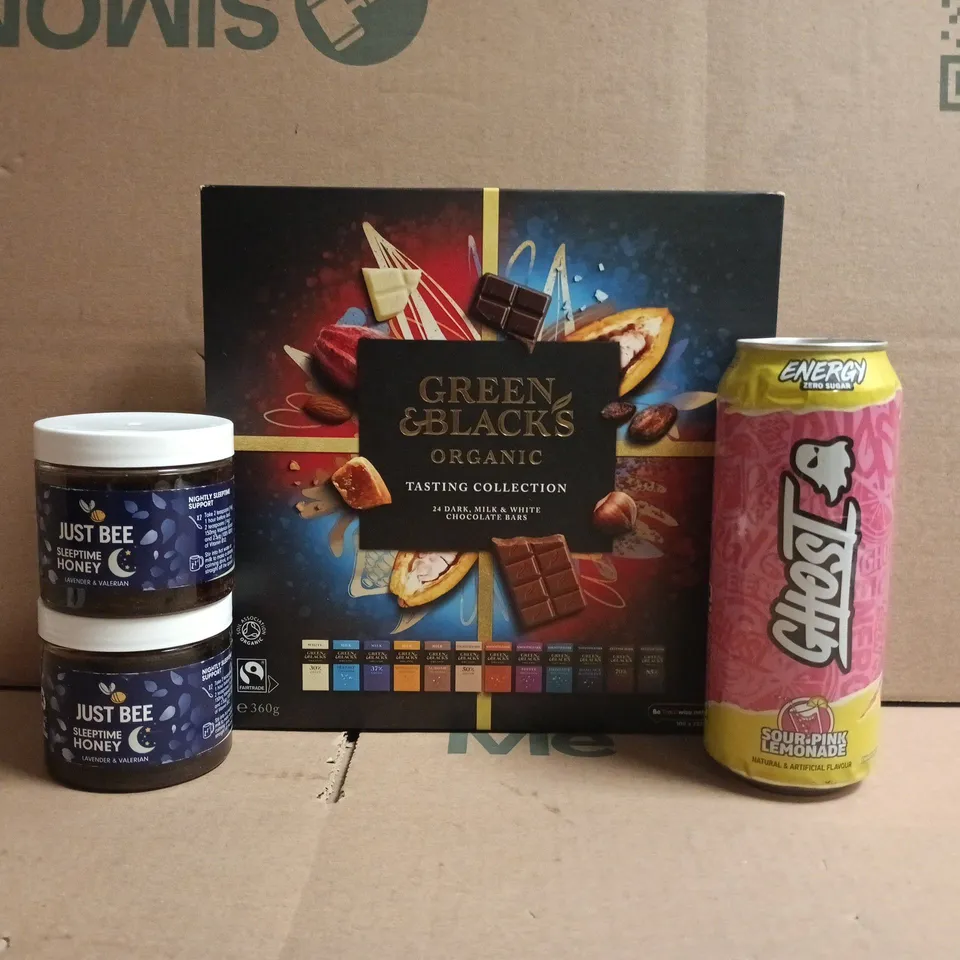 APPROXIMATELY 10 ASSORTED FOOD AND DRINK ITEMS TO INCLUDE GHOST, GREEN & BLACKS, JUST BEE, ETC