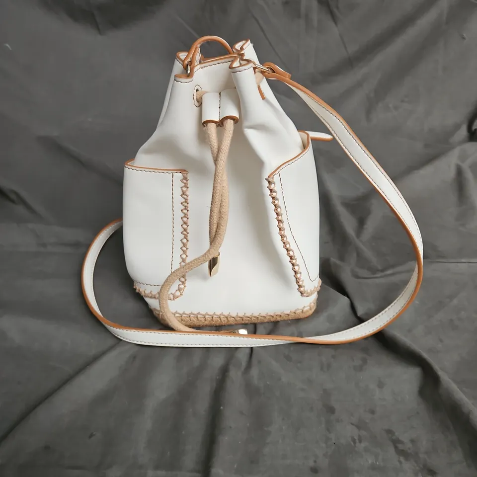 CHARLES & KEITH TWO-TONE BUCKET BAG IN WHITE/TAN ONE SIZE