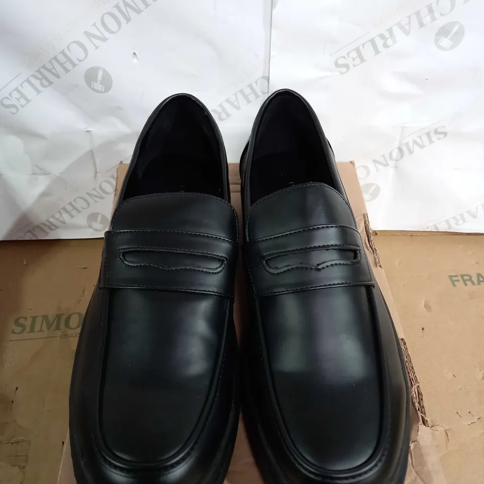 NEW LOOK CHUNKY PENNY LOAFERS IN BLACK SIZE 10
