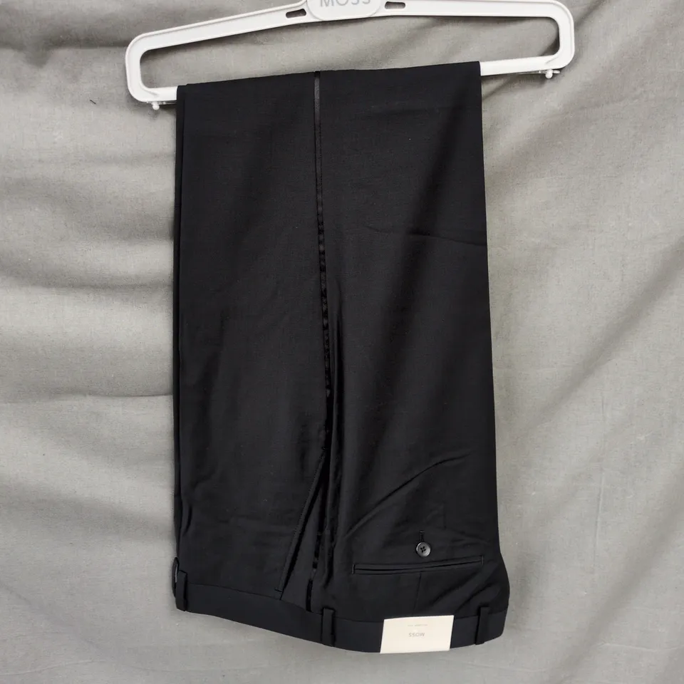 MOSS TAILORED FIT PERFORMANCE SUIT – BLACK, 38S&34R (JACKET & TROUSERS)