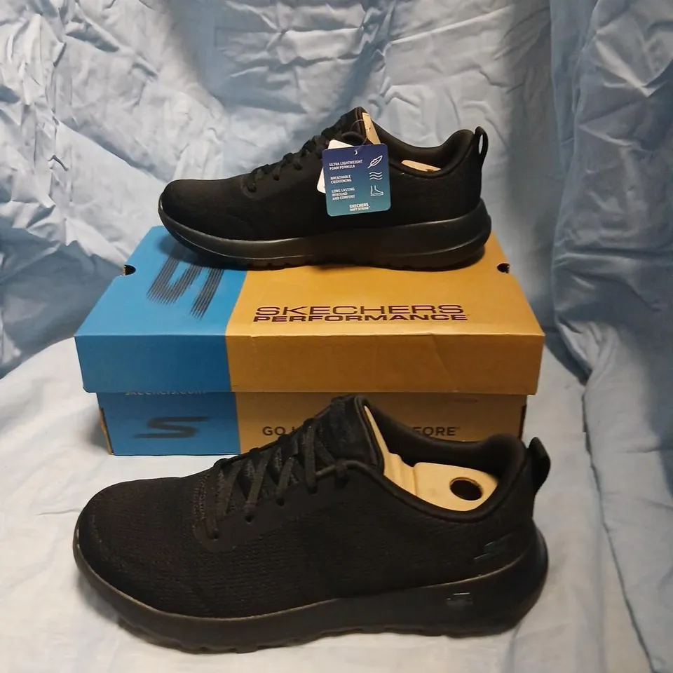 SKECHERS GO WALK MAX MEN'S SHOES – BLACK (BBK), UK 7 (EU 41) – PAIR